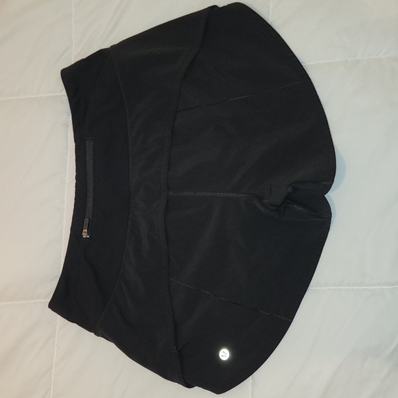 Lululemon Speed Up shorts - Picture 2 of 3